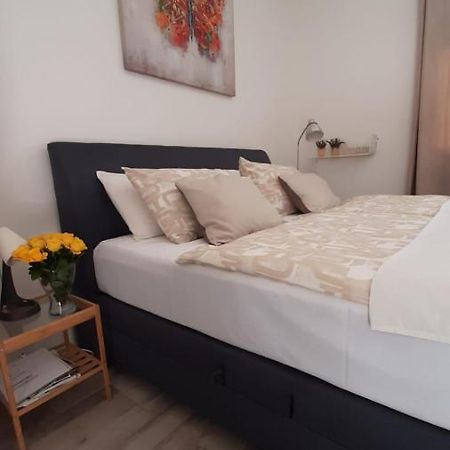 Apartmani Alma Pula Bagian luar foto