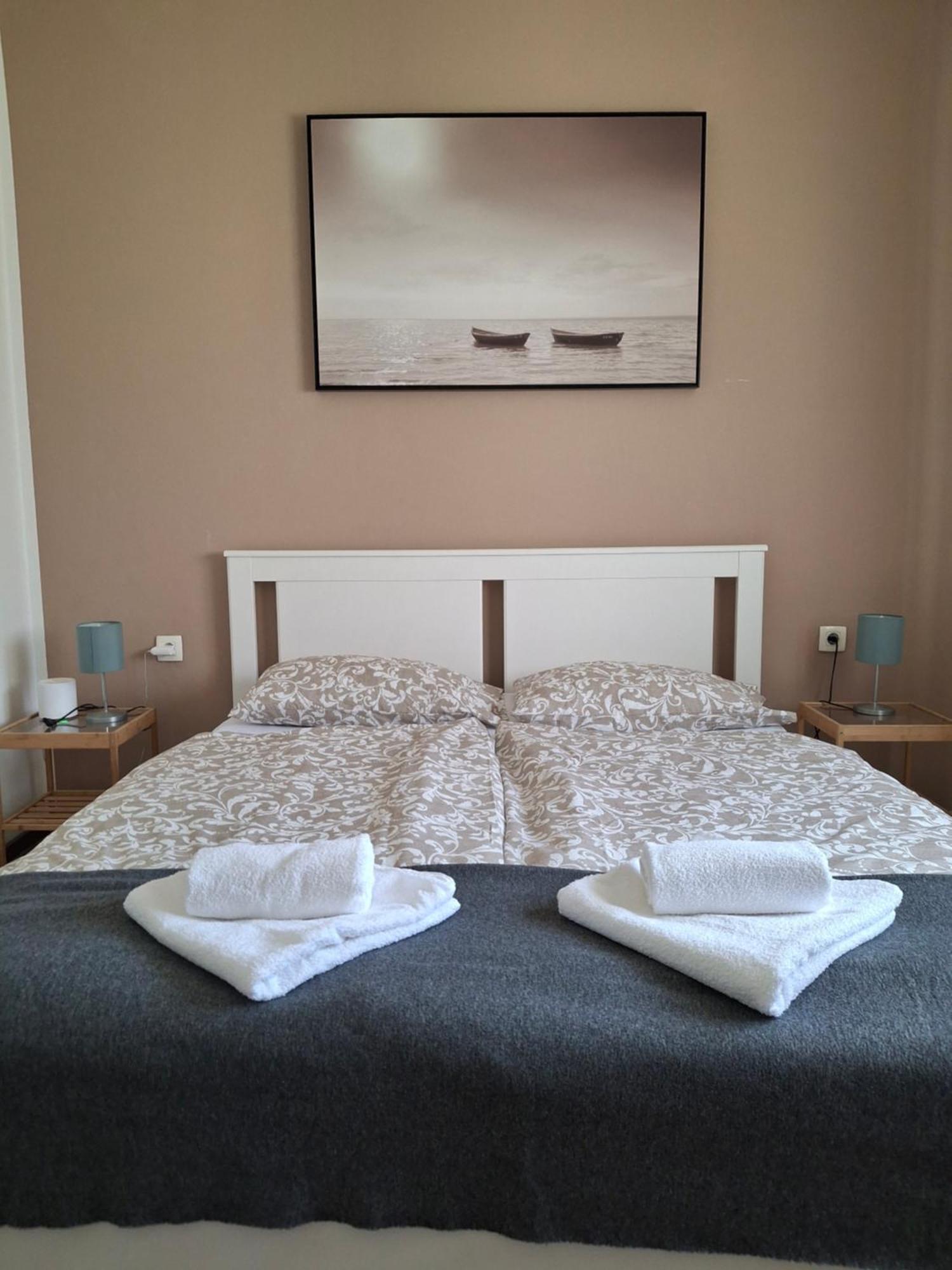 Apartmani Alma Pula Bagian luar foto