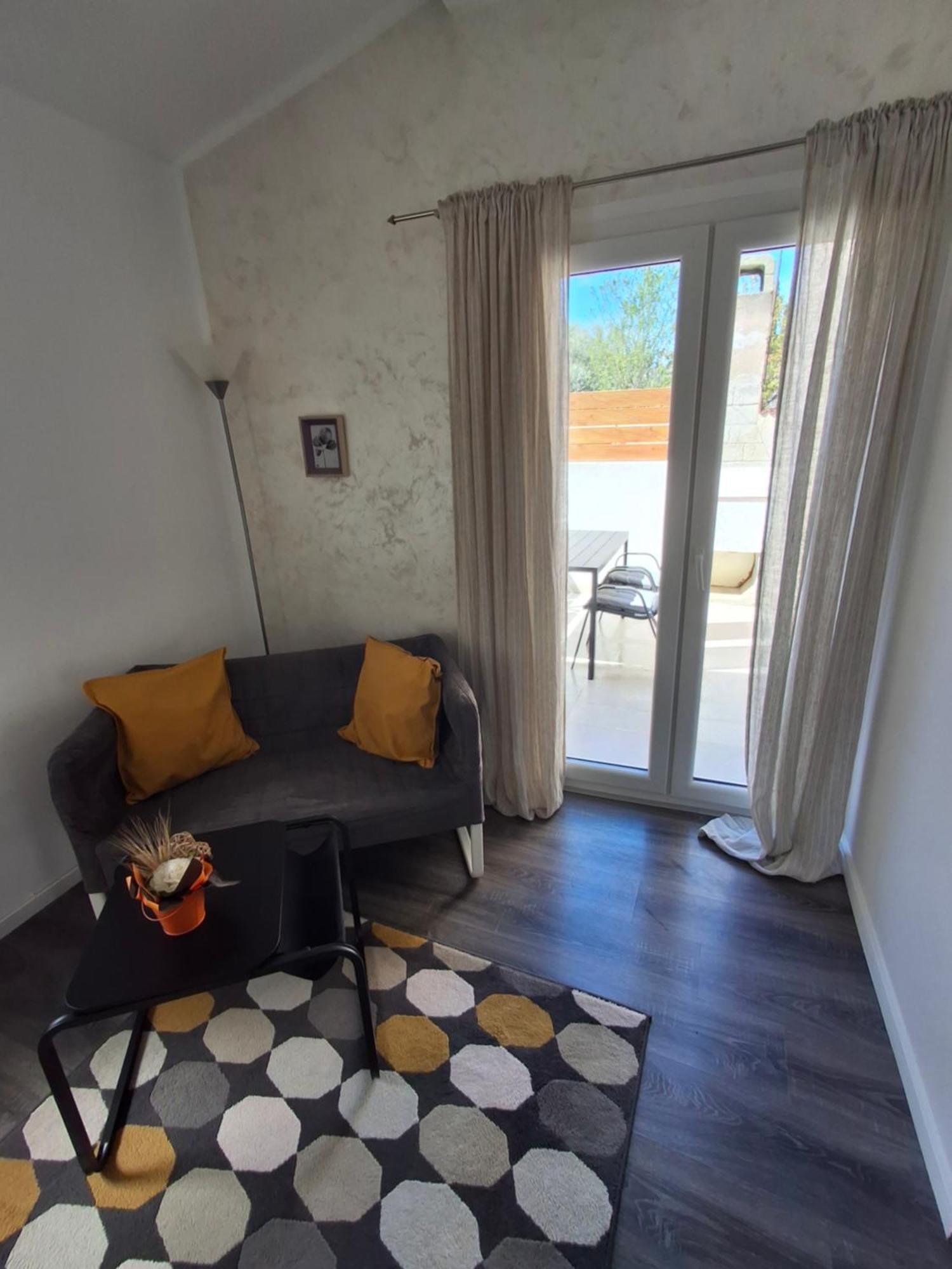 Apartmani Alma Pula Bagian luar foto